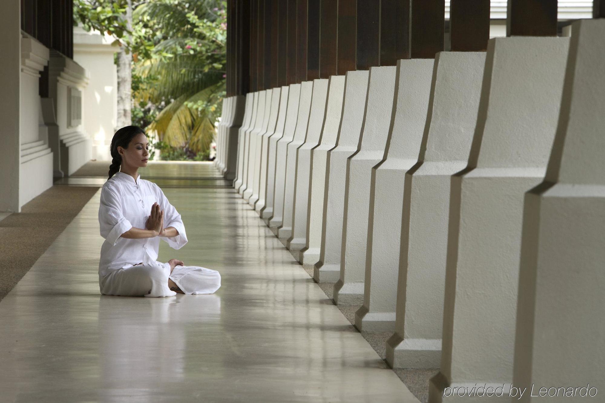 Tanjong Jara Resort, Terengganu - A Small Luxury Hotels Of The World Dungun Esterno foto A woman meditating at the Four Seasons Hotel, Mumbai, India